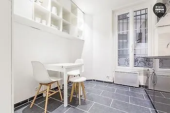 We - 75015 Apartment