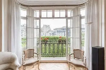 We - 75015 Appartement